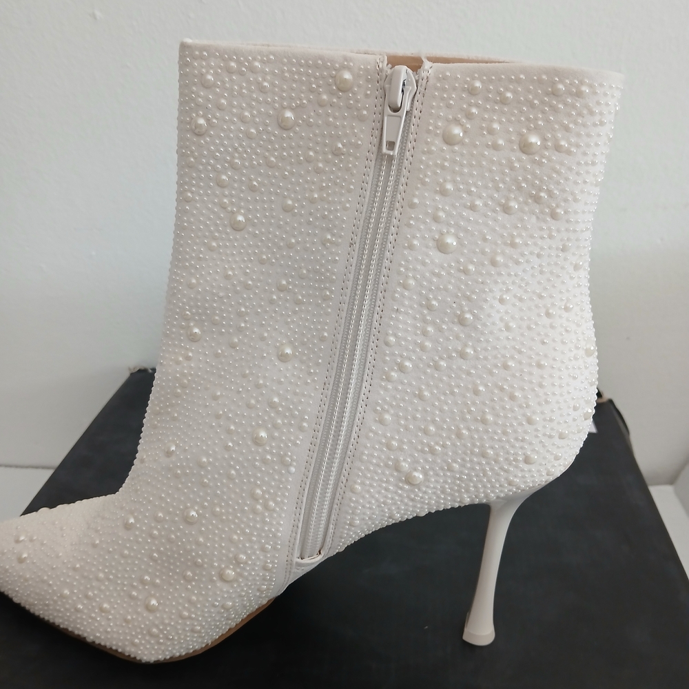INC International Concepts White Pearl-Embellished Ankle Boots Sz 12 4in Height - Picture 6 of 11